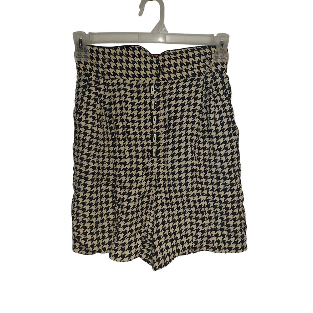 Platinum Women's Shorts Size 8